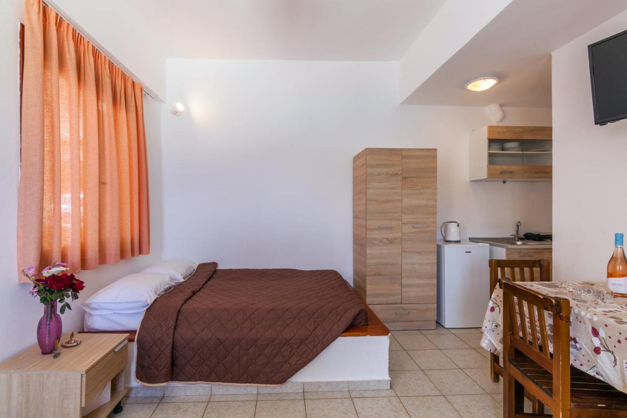 Anatoli Lygaria Apartments On The Beach Ligaria  Exterior photo